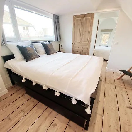 Cozy Historical * ואסנאר