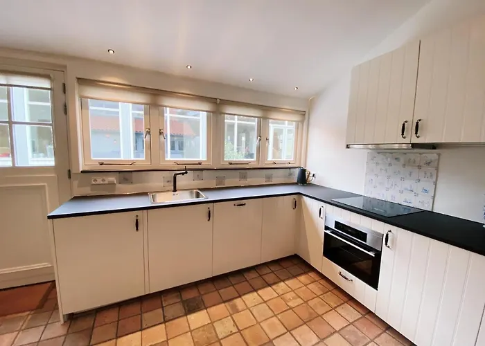 Cozy Historical Holiday home Wassenaar