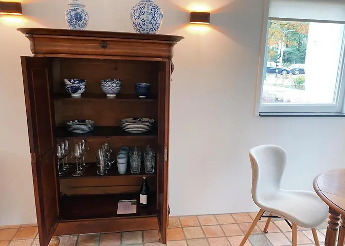 Cozy Historical Holiday home Wassenaar