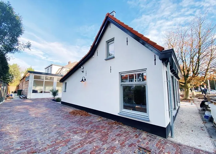 Cozy Historical Wassenaar